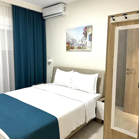 Navarino Luxe Апарт-отель Переа