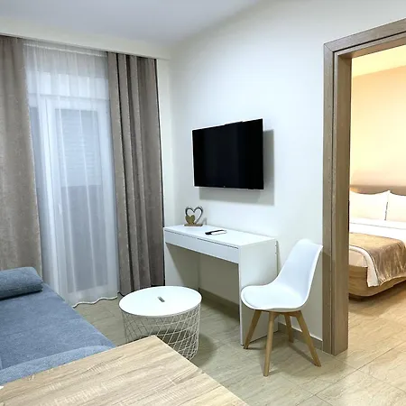 Navarino Luxe 4*