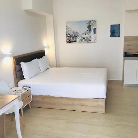 Navarino Luxe