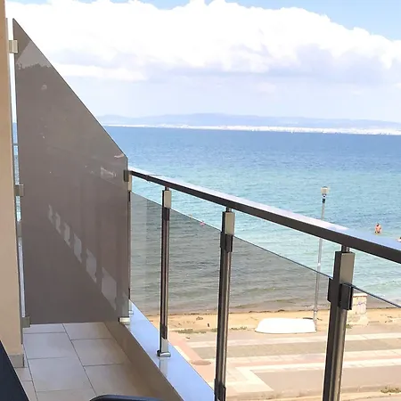 Navarino Luxe