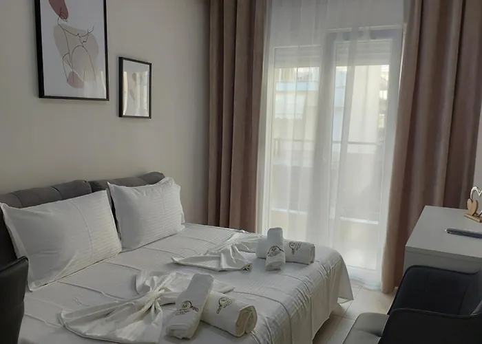 Navarino Luxe