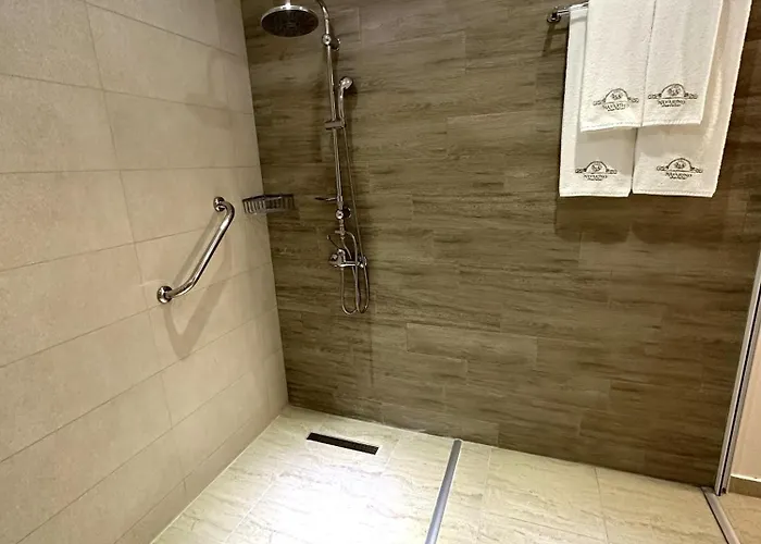 アパートホテル Navarino Luxe 4*