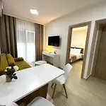 Navarino Luxe
