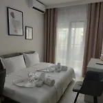 Navarino Luxe