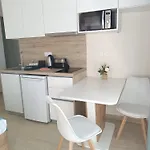 Navarino Luxe Aparthotel