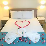 Navarino Luxe Aparthotel Peraia (Thessaloniki)