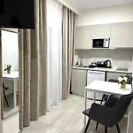 Navarino Luxe Aparthotel 4*