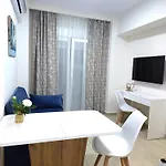 Aparthotel Navarino Luxe 4*
