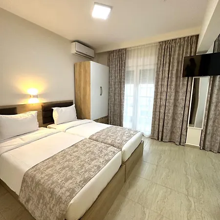 Navarino Luxe 4* Peraía