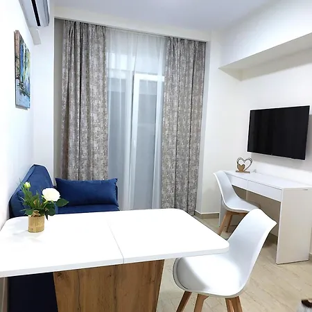 Aparthotel Navarino Luxe 4*