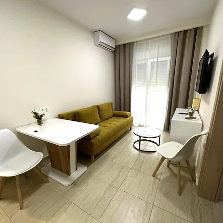 Navarino Luxe 4*