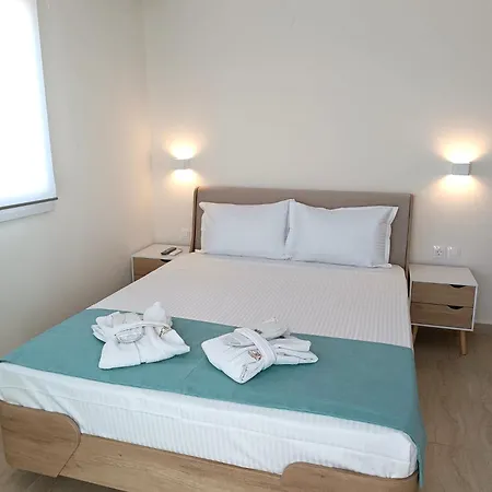 Lägenhetshotell Navarino Luxe 4*
