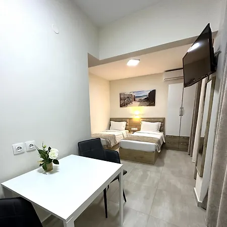 Lägenhetshotell Navarino Luxe Peraía