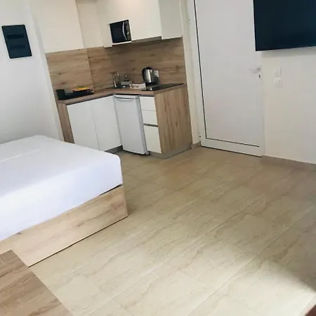 Navarino Luxe 4* Peraía