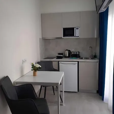 מלון דירות Navarino Luxe Peraía