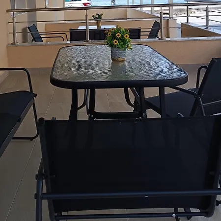 מלון דירות Navarino Luxe Peraía