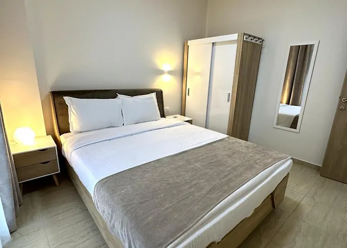Navarino Luxe شقة فندقية