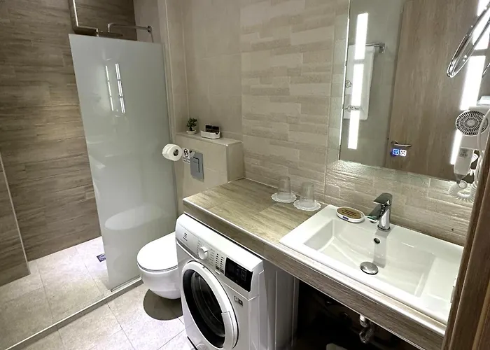 Navarino Luxe شقة فندقية 4*
