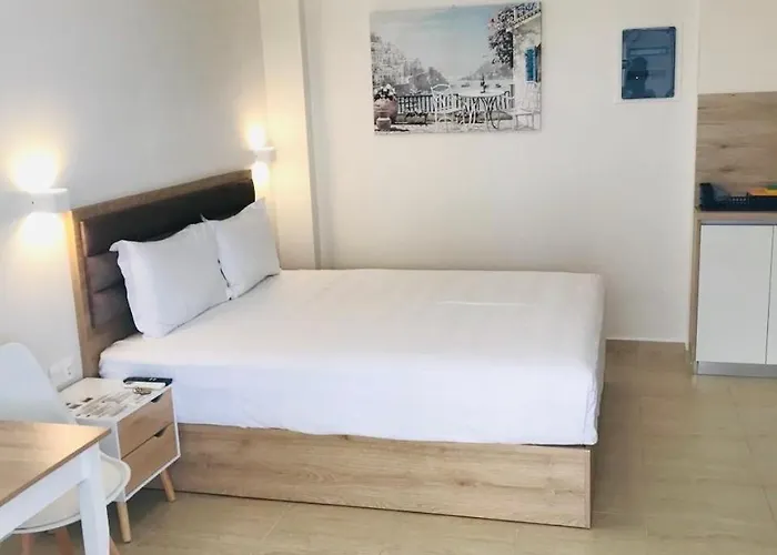 Navarino Luxe